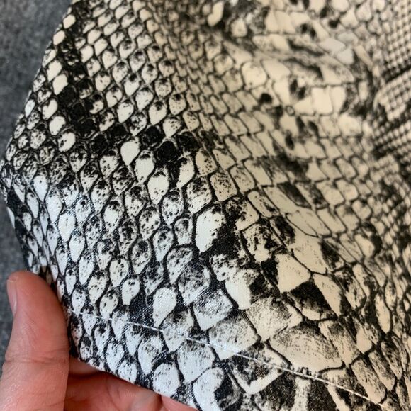 Joe's Jeans High Rise Scaled Python Snake Pants Womens 27 White Black Cigarette - Picture 7 of 16